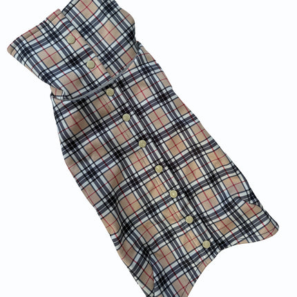 Harris waterproof dog coat close-up showing flexible harness and lead access between poppers